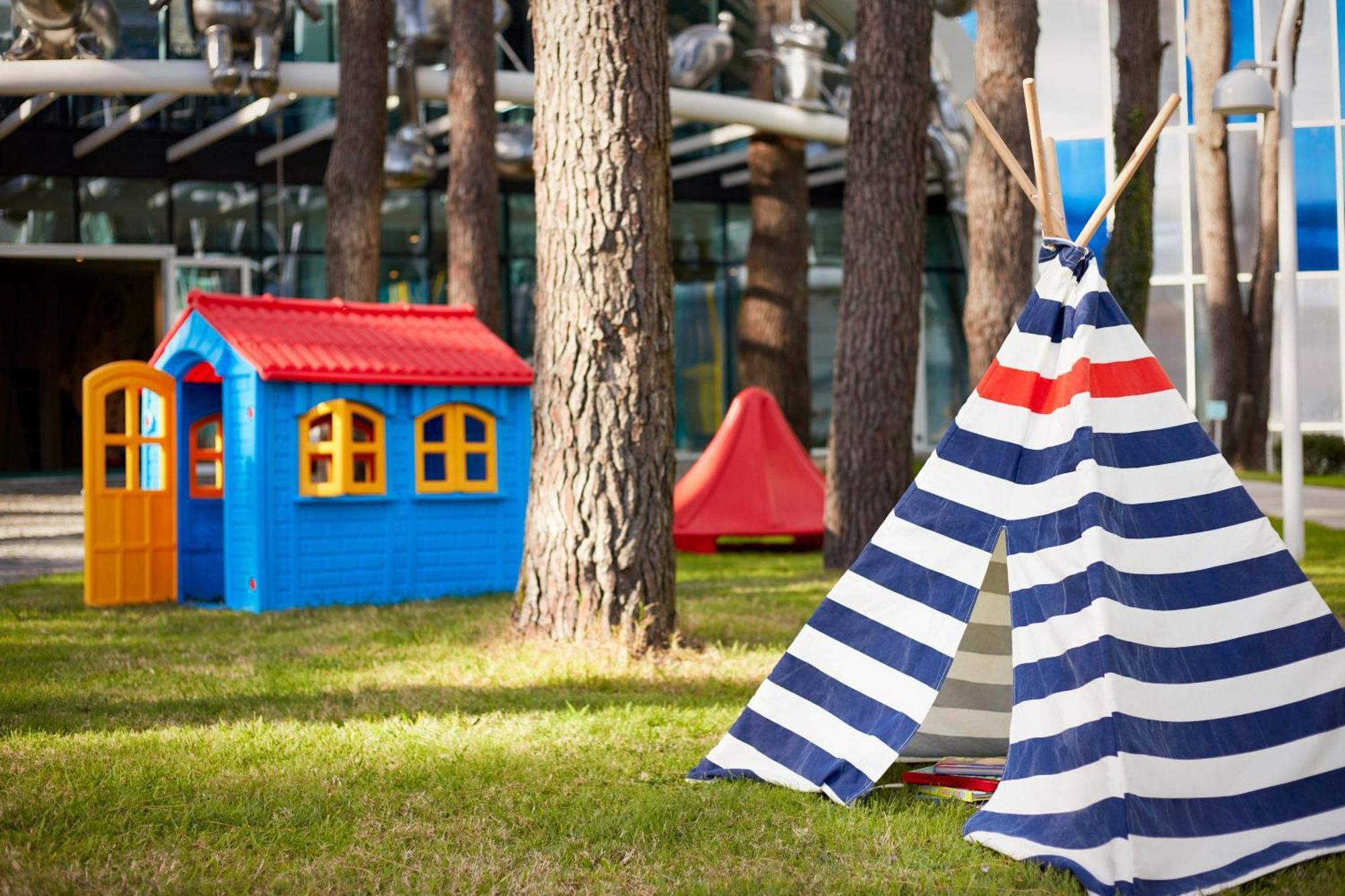 패러그래프 리조트 앤 스파 셰크베틸리, 오토그래프 컬렉션 외부 사진 Children's play area