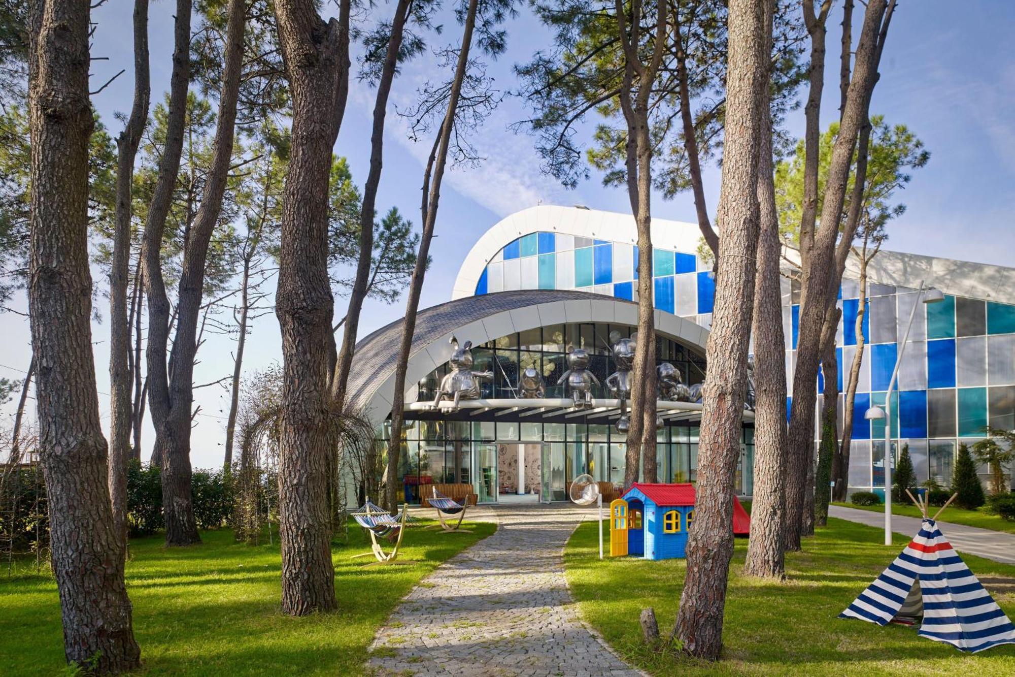 패러그래프 리조트 앤 스파 셰크베틸리, 오토그래프 컬렉션 외부 사진 The resort's main building