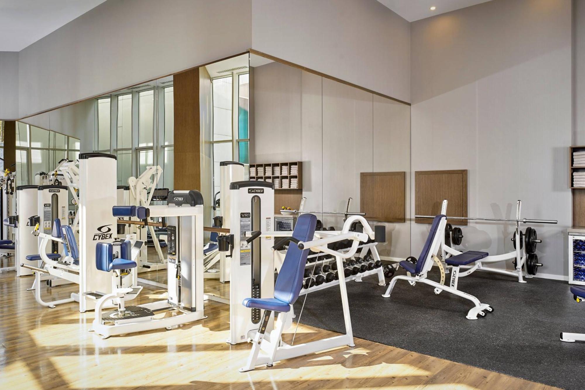 패러그래프 리조트 앤 스파 셰크베틸리, 오토그래프 컬렉션 외부 사진 A typical gym