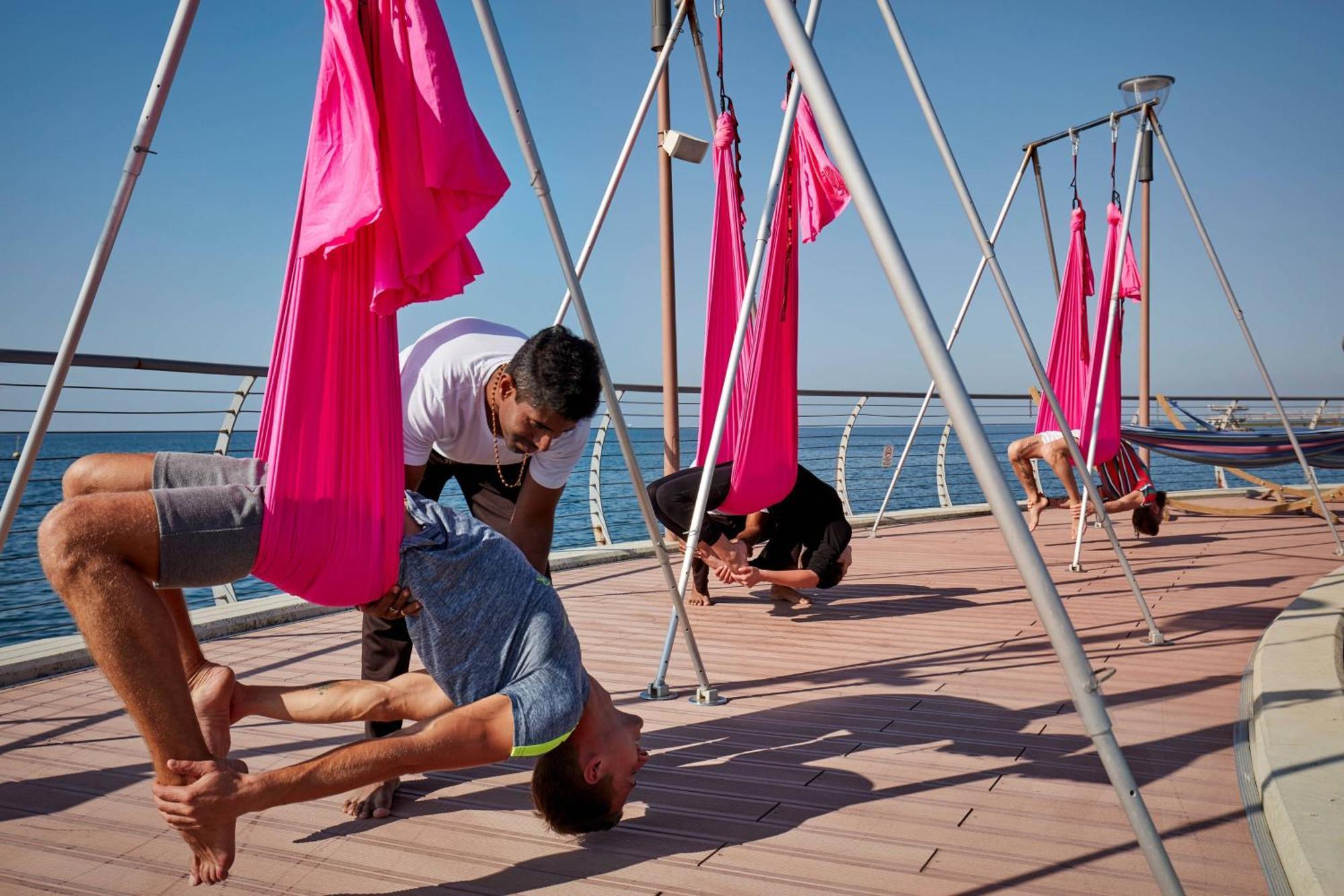 패러그래프 리조트 앤 스파 셰크베틸리, 오토그래프 컬렉션 외부 사진 Aerial yoga