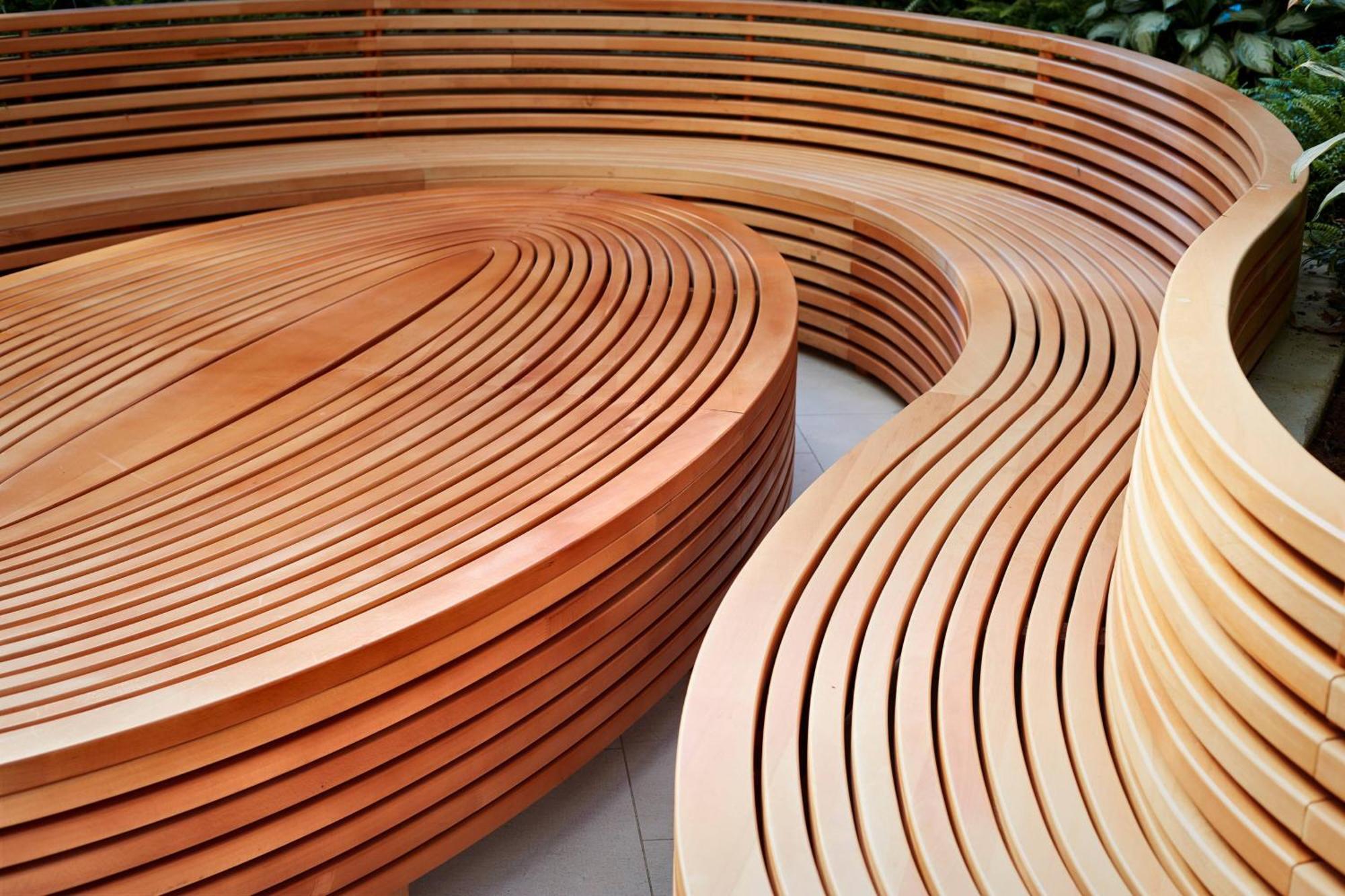 패러그래프 리조트 앤 스파 셰크베틸리, 오토그래프 컬렉션 외부 사진 The bench at the National Museum of the Marine Corps